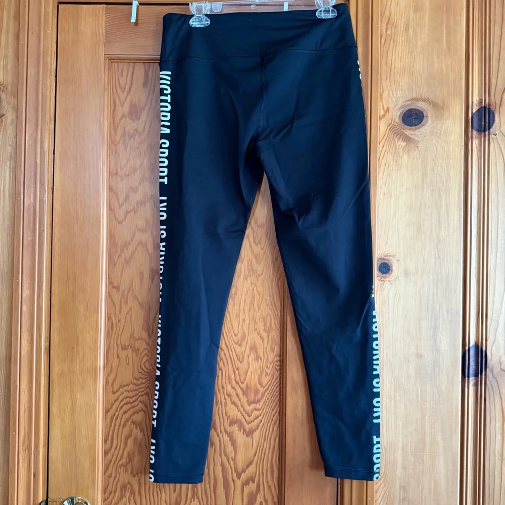 VS Knockout Tight - Picture 2 of 5